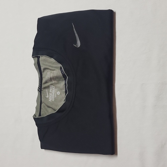 Nike Pro Combat Dri Fit Men's Short sleeve Shirt, Digital Camo Cutouts pattern - Picture 11 of 11